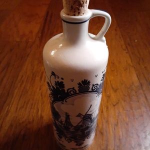 EXQUISITE VTG Delfts Blue Made in Holland 11" Large Cruet